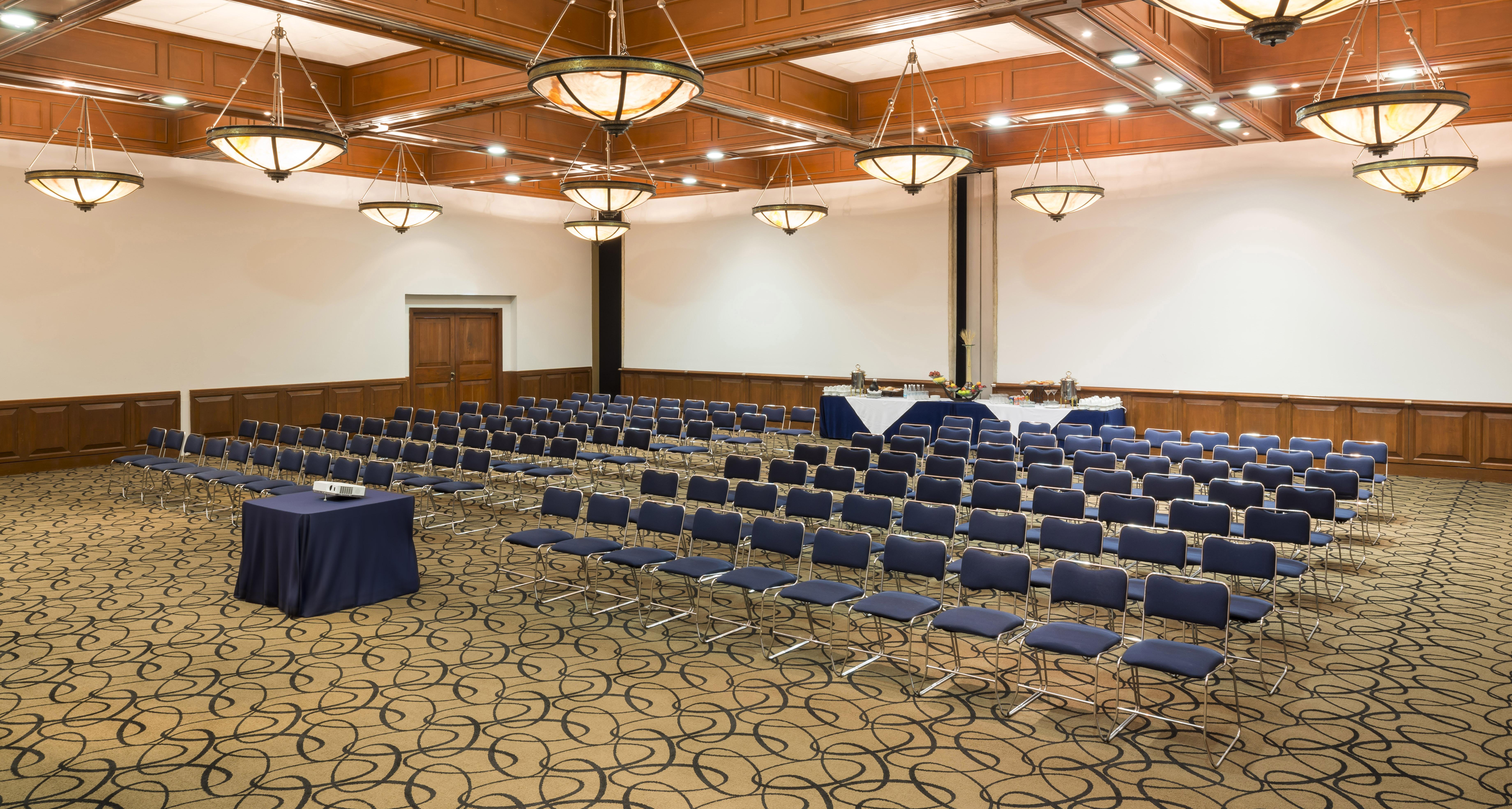 普埃布拉安吉罗波利斯卡米奥真实酒店 外观 照片 The ballroom at the hotel