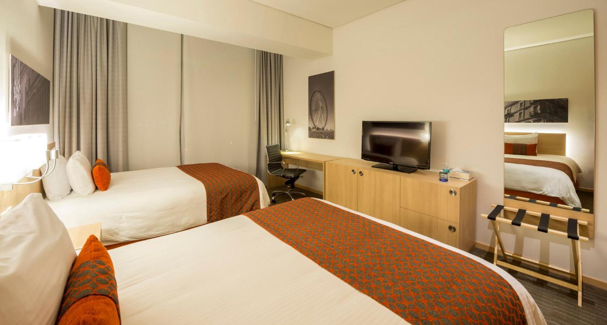 普埃布拉安吉罗波利斯卡米奥真实酒店 外观 照片 A room at the hotel